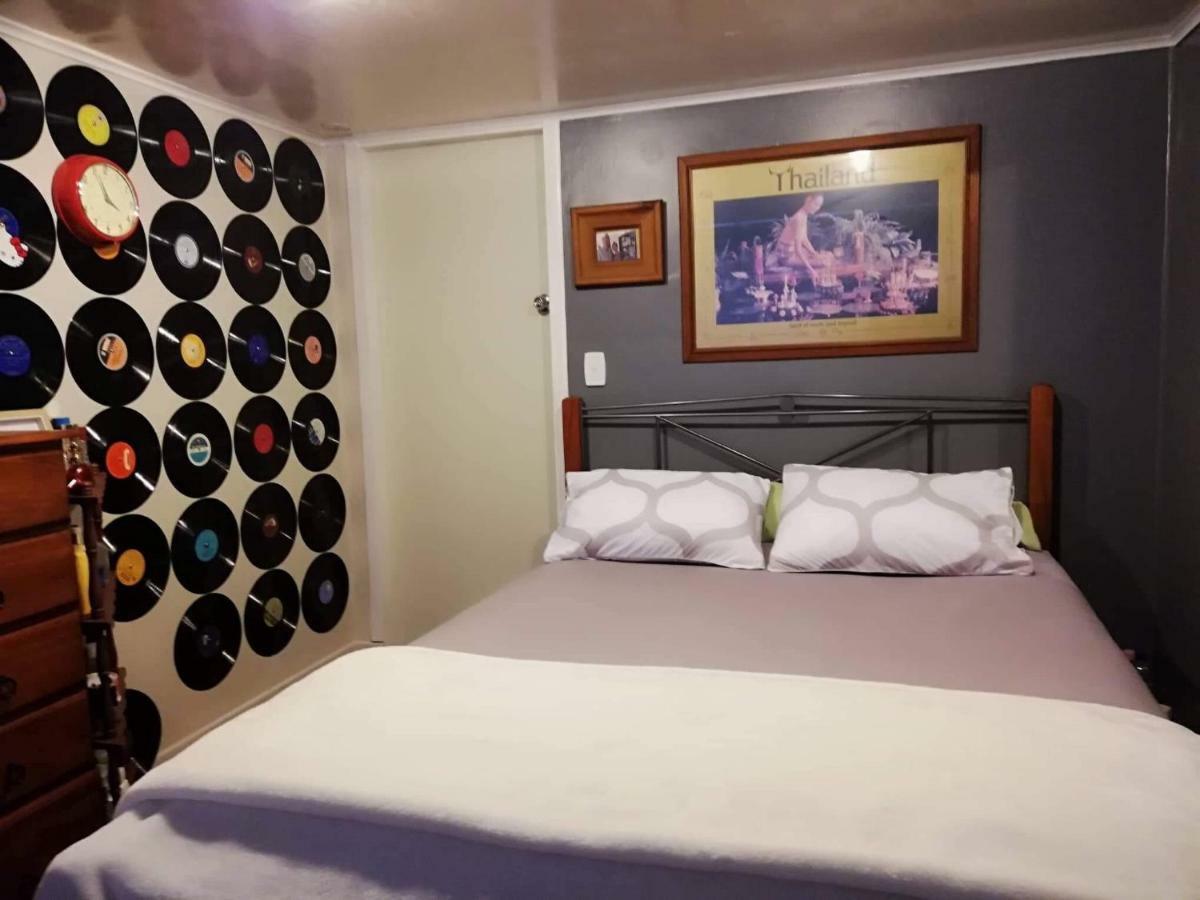 Haywards Rooms With A View מראה חיצוני תמונה